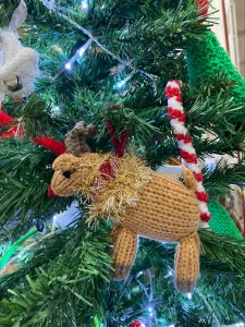 knitted reindeer ornament